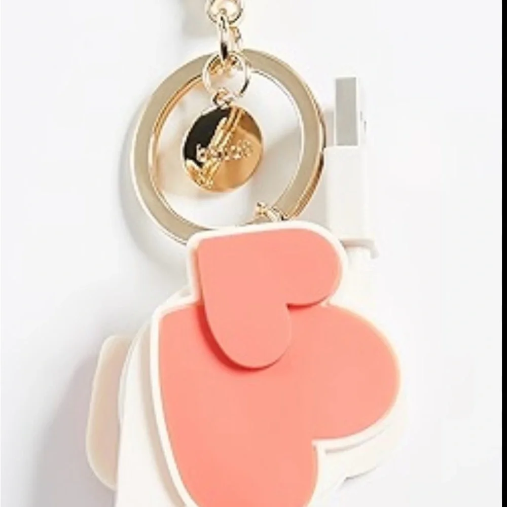 BAN.DO Retractable Charging Cords on Heart Keychain / Purse Charm • New In Box